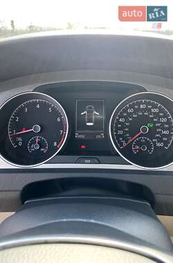 Хэтчбек Volkswagen Golf 2014 в 
