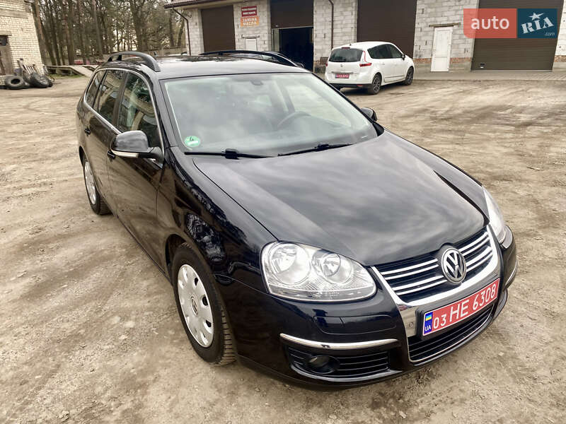 Универсал Volkswagen Golf 2009 в 