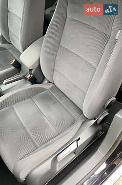 Универсал Volkswagen Golf 2009 в 