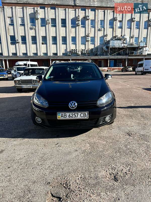 Універсал Volkswagen Golf 2011 в 