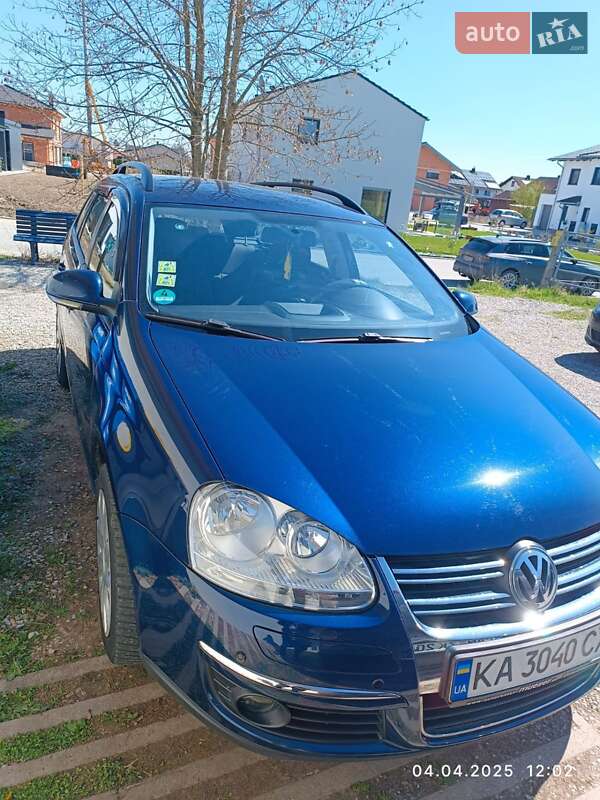 Универсал Volkswagen Golf 2009 в 
