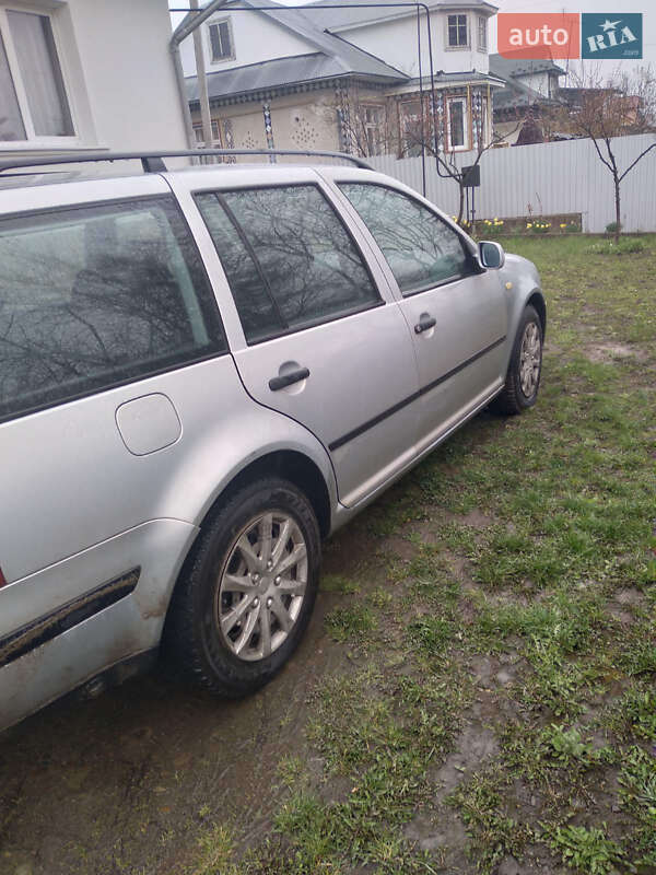 Універсал Volkswagen Golf 1999 в Коломиї