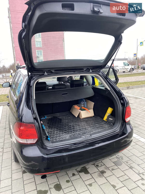 Универсал Volkswagen Golf 2013 в Хмельницком