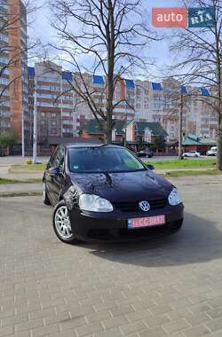 Хэтчбек Volkswagen Golf 2007 в 