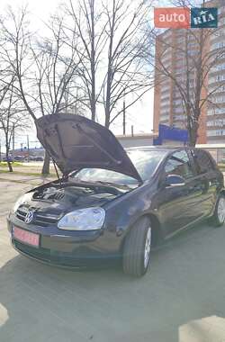 Хэтчбек Volkswagen Golf 2007 в 