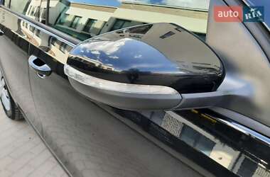 Хэтчбек Volkswagen Golf 2010 в 