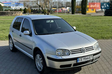 Хэтчбек Volkswagen Golf 2001 в 