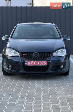 Хэтчбек Volkswagen Golf 2008 в 