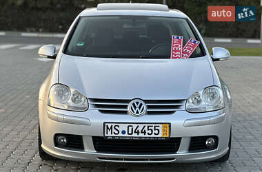 Хетчбек Volkswagen Golf 2005 в 