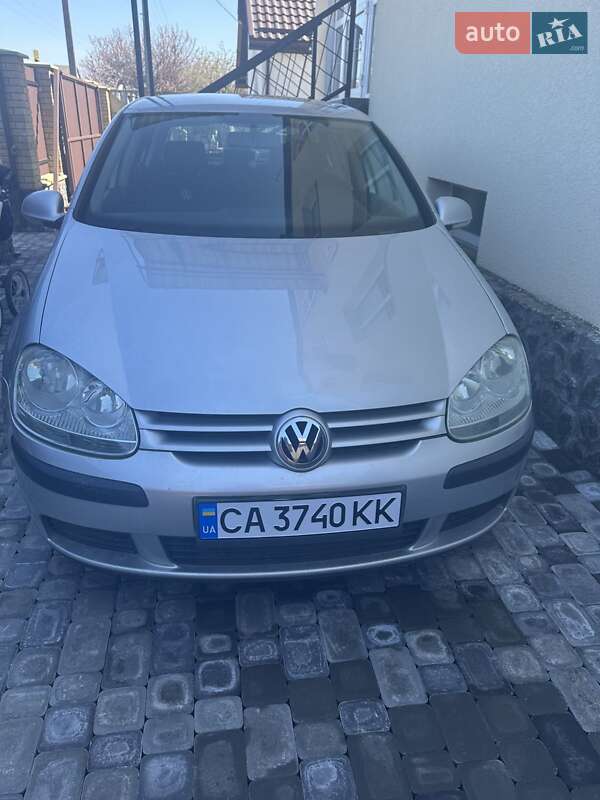 Хэтчбек Volkswagen Golf 2005 в Черкассах