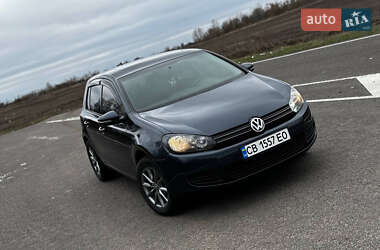Хэтчбек Volkswagen Golf 2013 в 