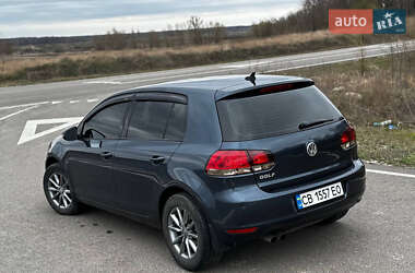 Хэтчбек Volkswagen Golf 2013 в 
