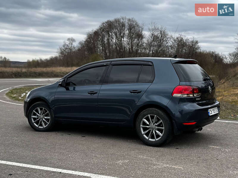 Хэтчбек Volkswagen Golf 2013 в Прилуках
