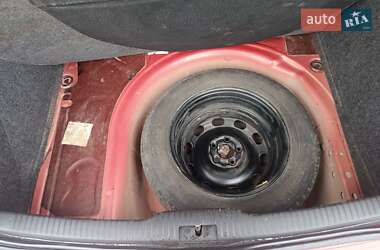 Хэтчбек Volkswagen Golf 1998 в 