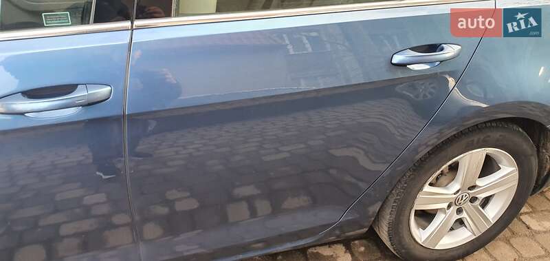 Универсал Volkswagen Golf 2015 в Ивано-Франковске