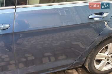 Универсал Volkswagen Golf 2015 в 