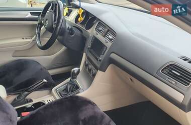 Универсал Volkswagen Golf 2015 в 