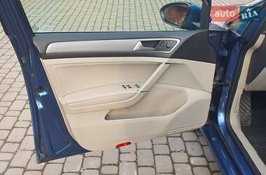 Универсал Volkswagen Golf 2015 в 