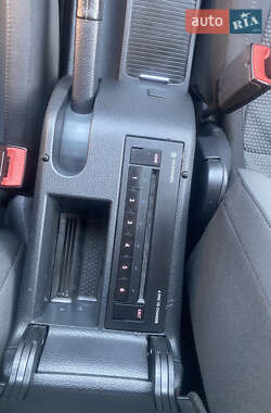 Универсал Volkswagen Golf 2010 в 