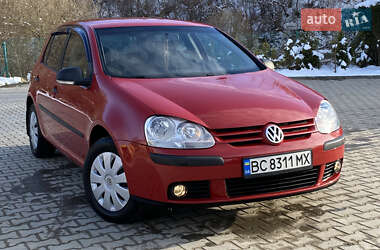 Хэтчбек Volkswagen Golf 2008 в 
