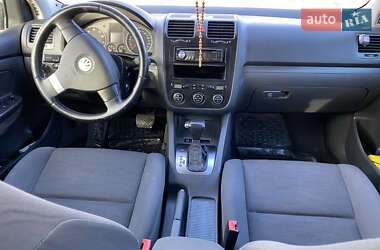 Хэтчбек Volkswagen Golf 2008 в 