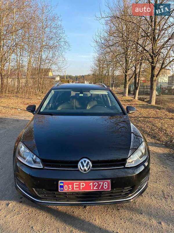 Универсал Volkswagen Golf 2015 в 