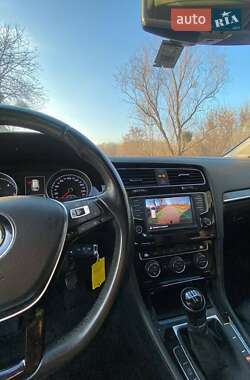 Универсал Volkswagen Golf 2015 в 