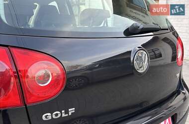 Хэтчбек Volkswagen Golf 2008 в 