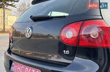 Хэтчбек Volkswagen Golf 2008 в 