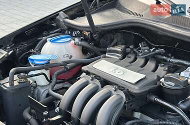 Хэтчбек Volkswagen Golf 2008 в 