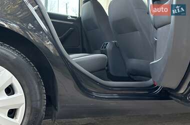 Хэтчбек Volkswagen Golf 2008 в 