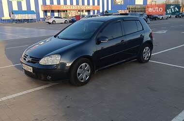 Хэтчбек Volkswagen Golf 2006 в 
