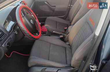 Хэтчбек Volkswagen Golf 2006 в 