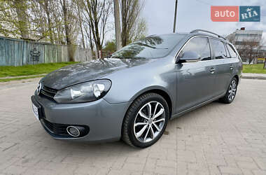 Универсал Volkswagen Golf 2011 в 
