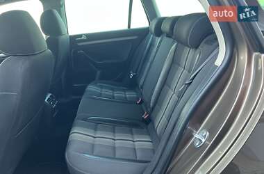 Универсал Volkswagen Golf 2013 в 