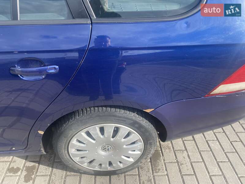 Універсал Volkswagen Golf 2008 в Рівному