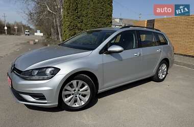 Универсал Volkswagen Golf 2018 в 