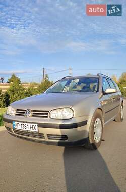 Универсал Volkswagen Golf 2004 в 