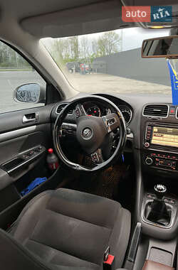 Универсал Volkswagen Golf 2012 в 