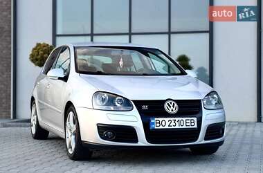Хэтчбек Volkswagen Golf 2008 в 