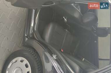Хетчбек Volkswagen Golf 2002 в 