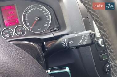 Хэтчбек Volkswagen Golf 2008 в 