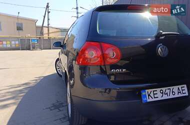 Хэтчбек Volkswagen Golf 2006 в 
