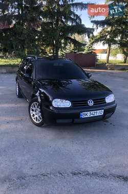 Универсал Volkswagen Golf 2002 в 