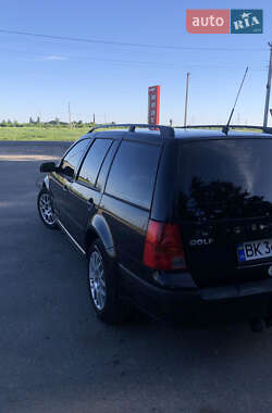 Универсал Volkswagen Golf 2002 в 