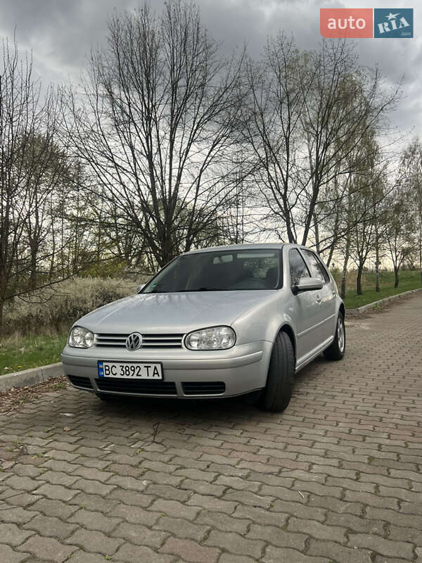 Volkswagen Golf 2000