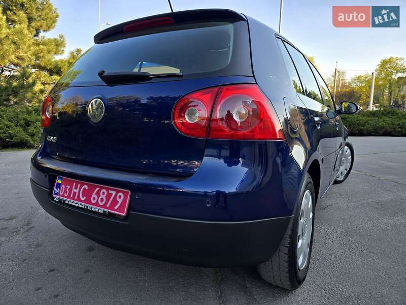 Хэтчбек Volkswagen Golf 2008 в Полтаве