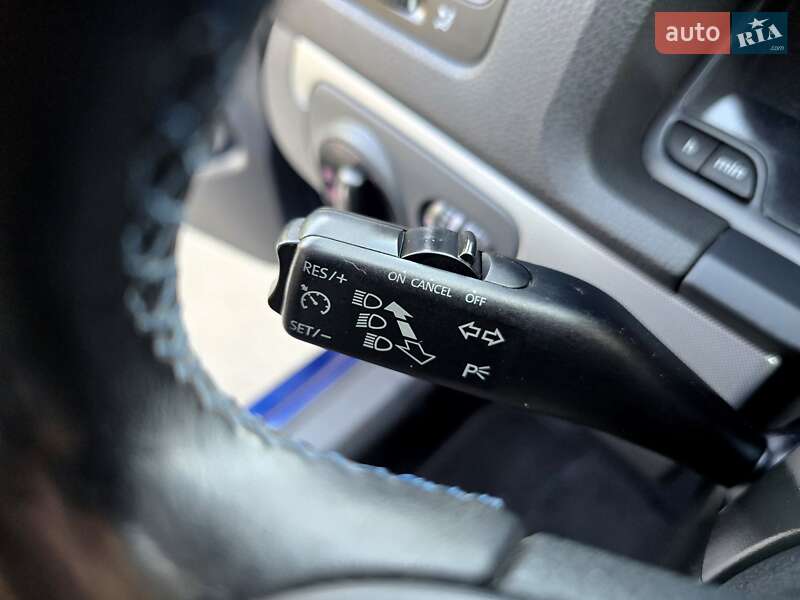Хэтчбек Volkswagen Golf 2008 в Полтаве