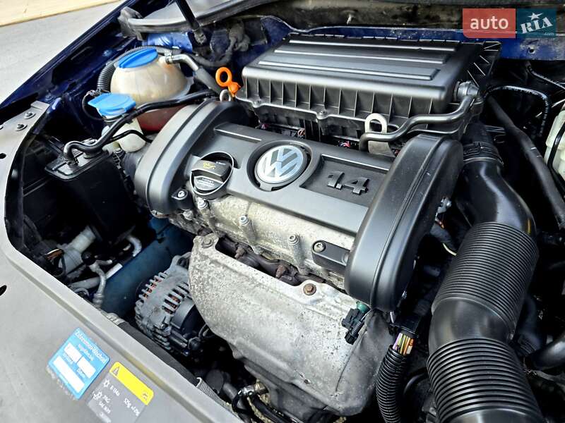 Хэтчбек Volkswagen Golf 2008 в Полтаве