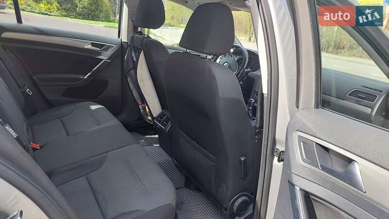 Універсал Volkswagen Golf 2014 в Трускавці